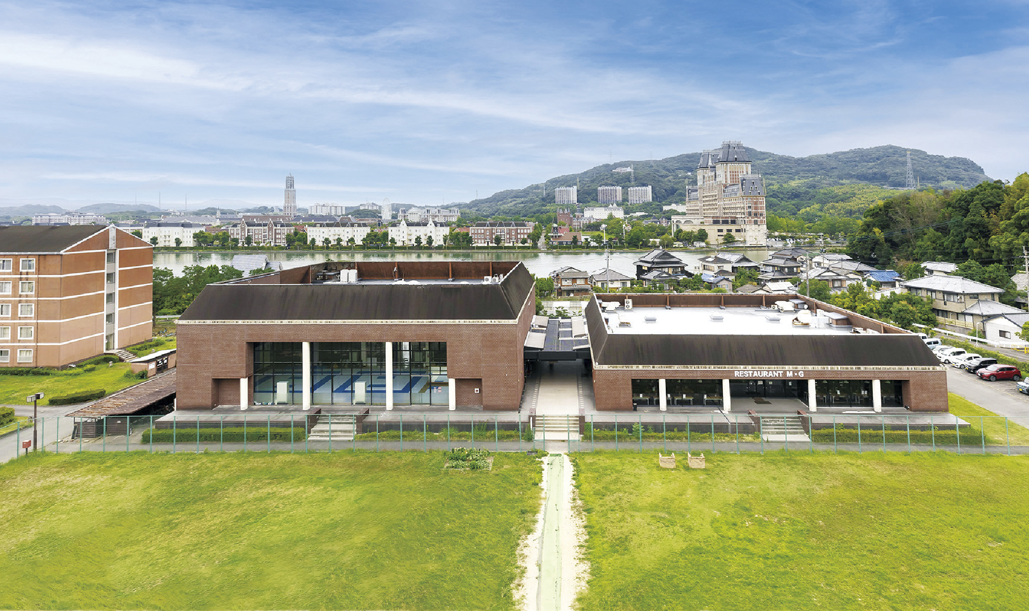 長崎日本語学院の全景写真